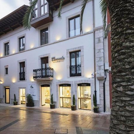 Apartamentos Centro Llanes Exterior photo